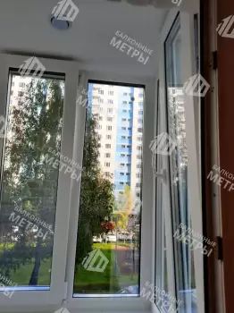 Отделка и остекление Г-образного балкона