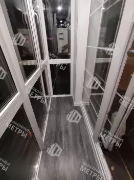 Панорамное остекление и отделка п-образного балкона с утеплением Панорамное остекление и отделка п-образного балкона с утеплением